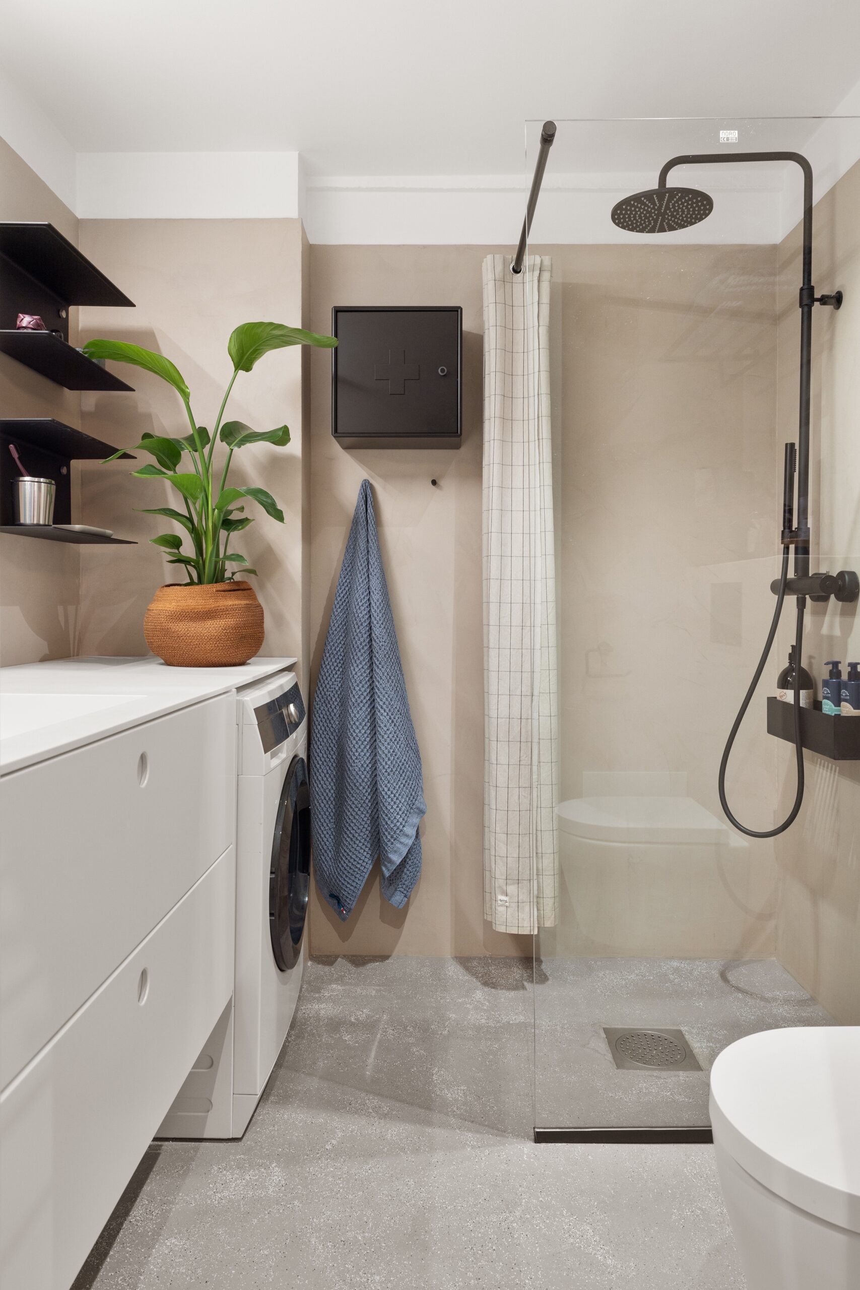 MIKROSEMENT PÅ BADET